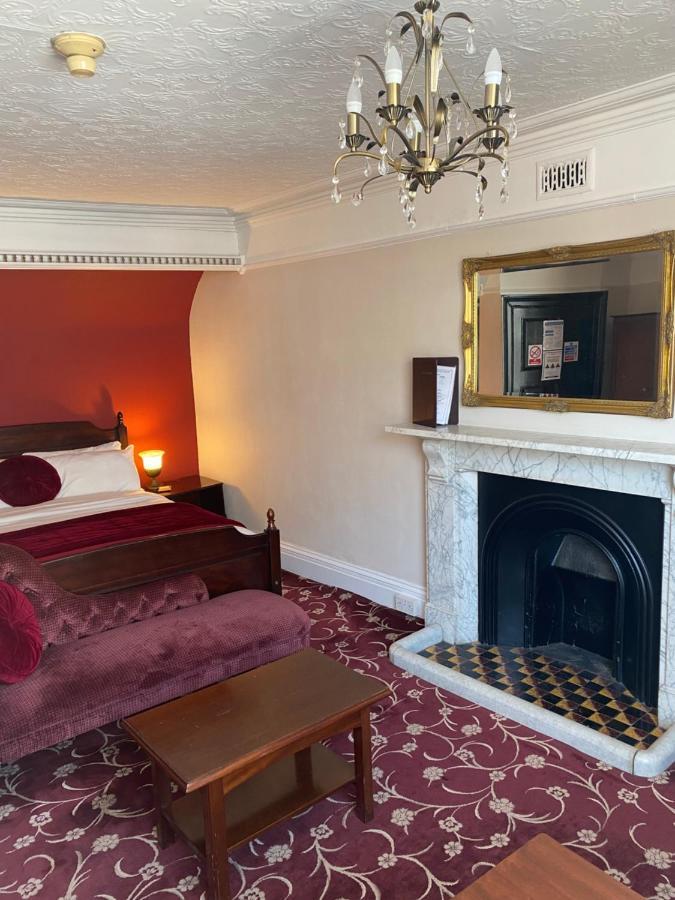 The Tudor Hotel 브리지워터 외부 사진
